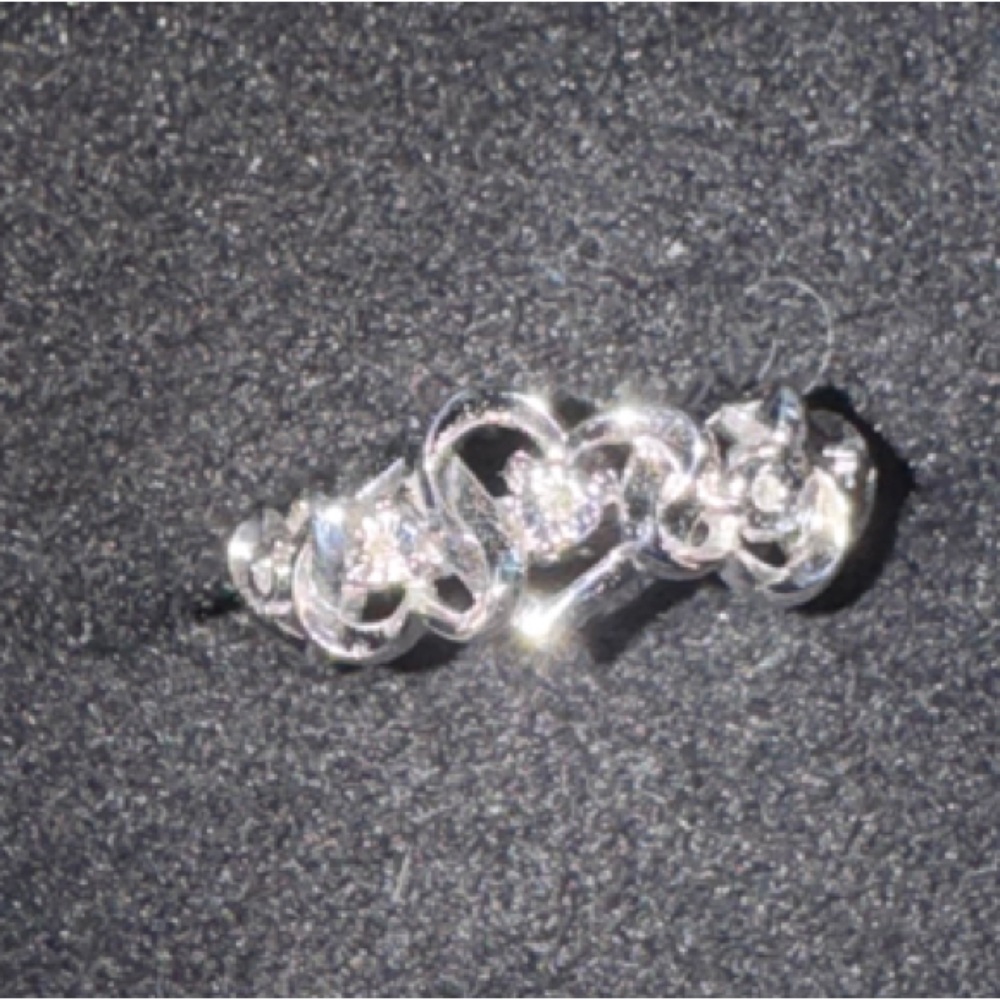 Genuine sterling Silver Hearts with Sparkling Diamonds Ring Clustered Stones!